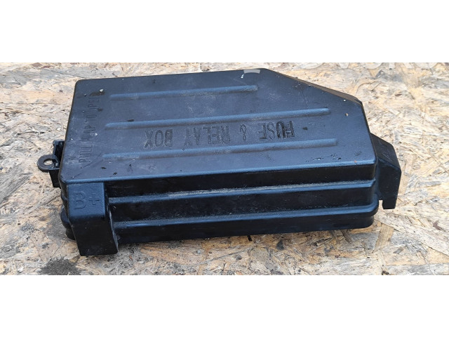 Блок предохранителей 8239031122, AK5883 SsangYong Actyon