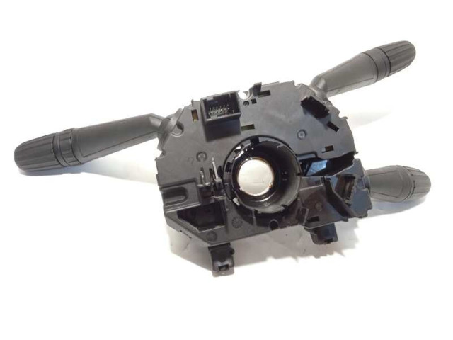 Pojistková skříňka Ручка поворотов/ фонарей 07355938610 Fiat 500X 2015