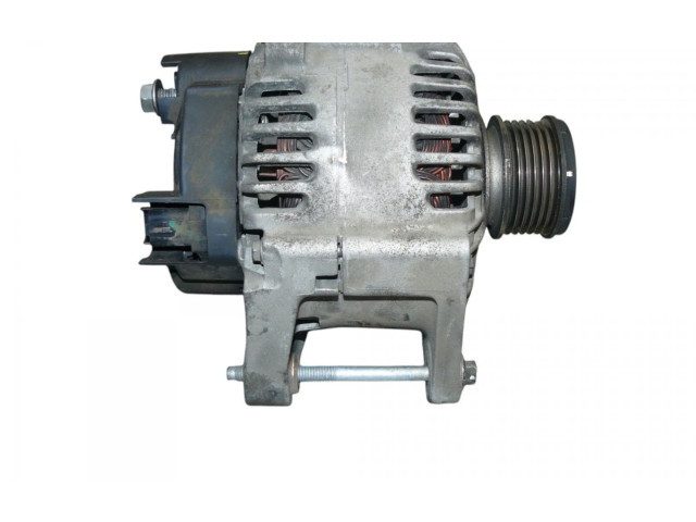 Генератор TG11C064, 8200667608 Dacia Duster