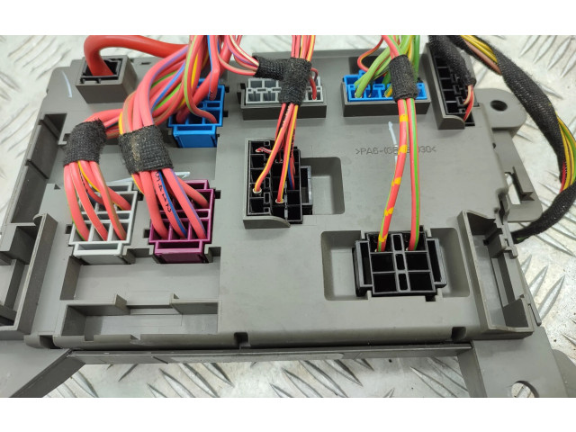 Pojistková skříňka 693168704 BMW X6 E71 2011