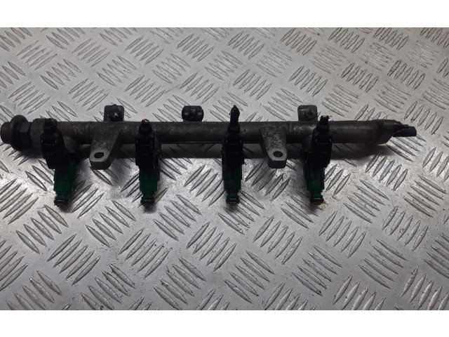 Vstřikovací lišta    KIA Rio     