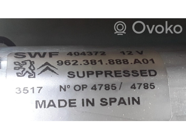 Стеклоочиститель заднего стекла