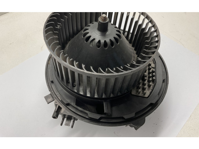 Вентилятор печки 3135102369, 60011971 Volkswagen Golf VII
