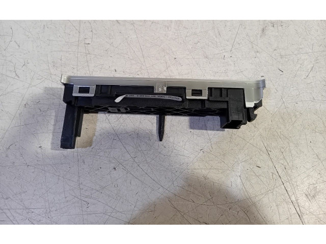 Дисплей    8V1713463A   Audi A3 S3 8V