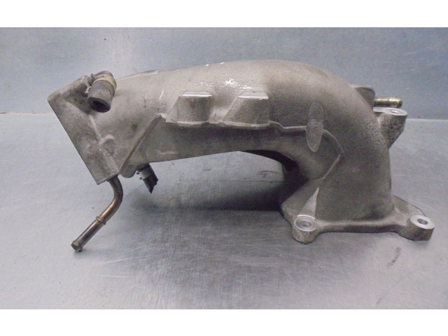 Всасывающий коллектор 140107Y000 Nissan Altima