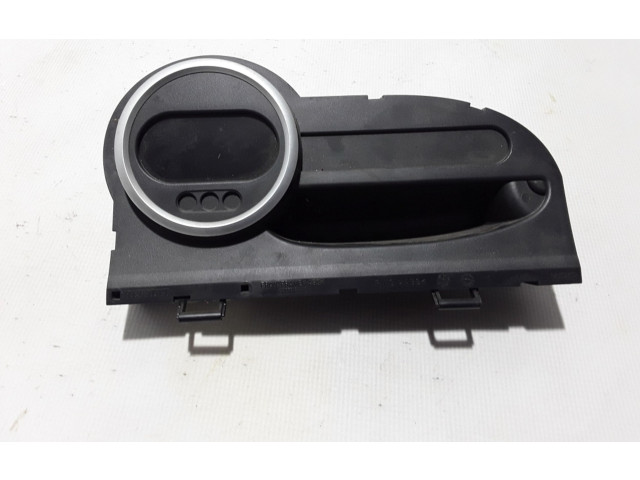 Панель приборов 8200725329 Renault Twingo II