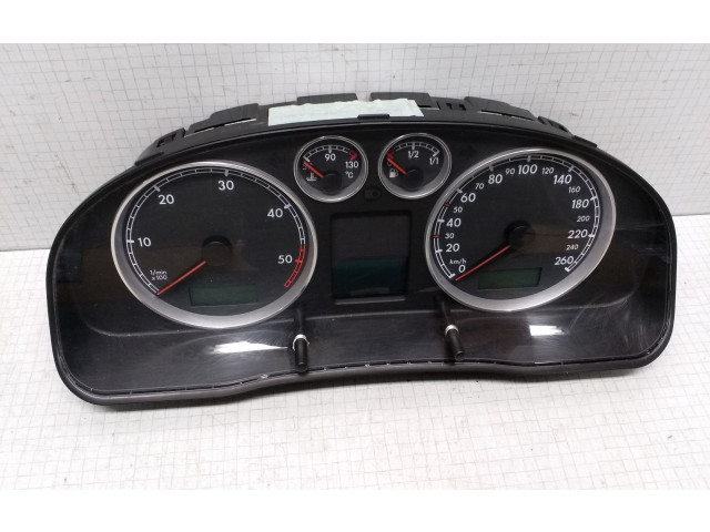 Přístrojová deska Volkswagen PASSAT B5.5 2002 3B0920805A, VWZ7Z0Y3013709