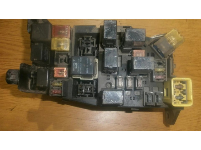 Блок предохранителей Mitsubishi Galant