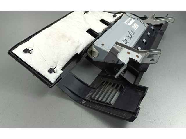 Подушка безопасности для колен 638189307, 649155100 Mitsubishi Outlander IV