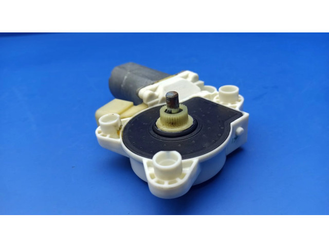 Передний двигатель механизма для подъема окон