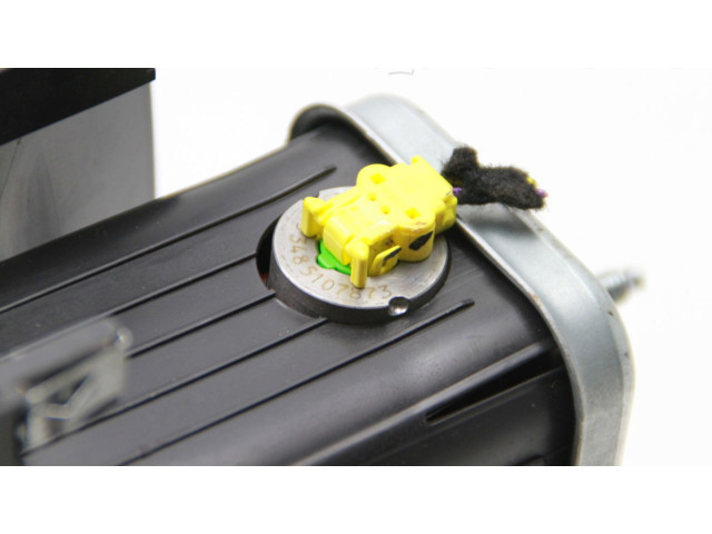 Надувная подушка для колен 8A61A045J76AH   Ford Ecosport    