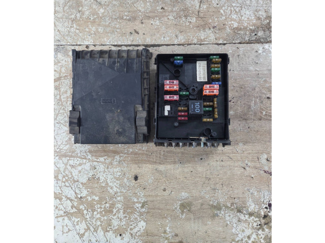 Блок предохранителей 1K0937132F Volkswagen Golf Plus