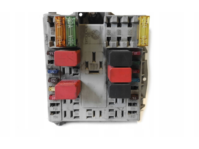 Pojistková skříňka 46766765 Fiat Punto (188) 2000