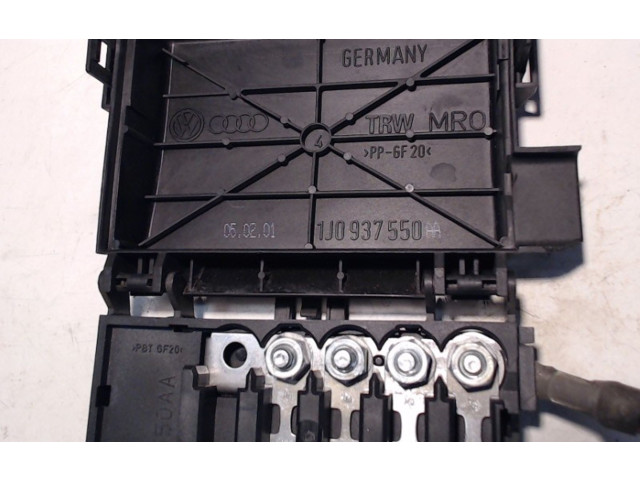 Блок предохранителей 1J0937550AA, 1J0937550AA Volkswagen Golf IV