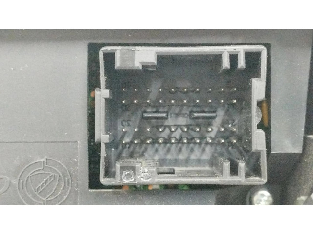 Блок управления климат-контролем 735617655 Fiat Doblo