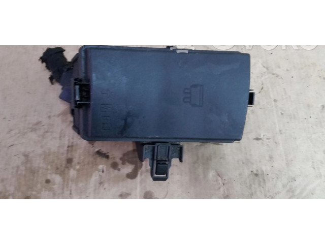 Блок предохранителей 5Q0937125B Skoda Octavia Mk3 (5E)