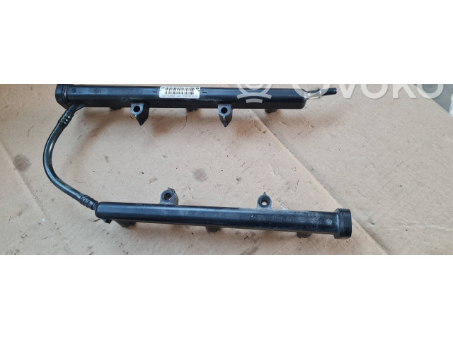 Vstřikovací lišta 05281429AA Chrysler Pacifica 36RUAE