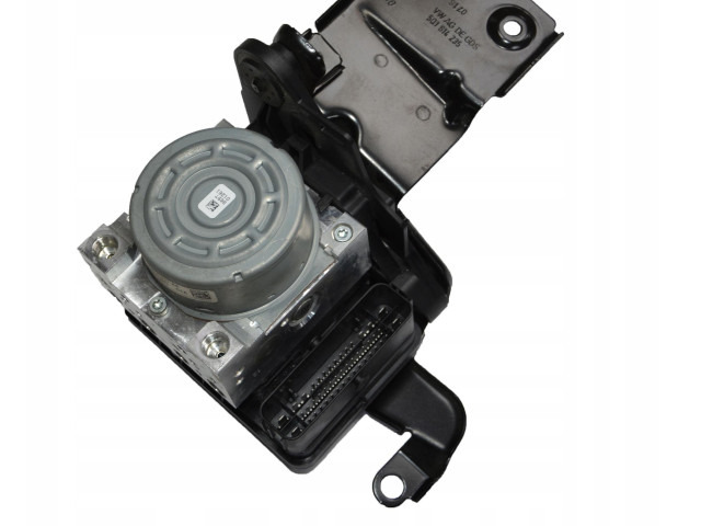 Блок АБС    Volkswagen  Golf VII  2013 - 2019 года