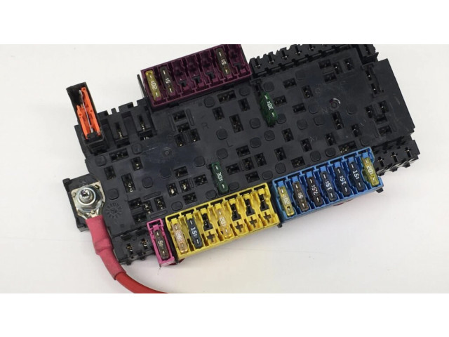 Pojistková skříňka A1669068201 Mercedes-Benz GL X166 2017