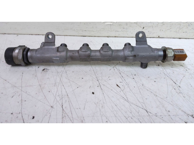 Топливная рампа 03L130089P Volkswagen Golf VI для двигателя CBAB,CFFB