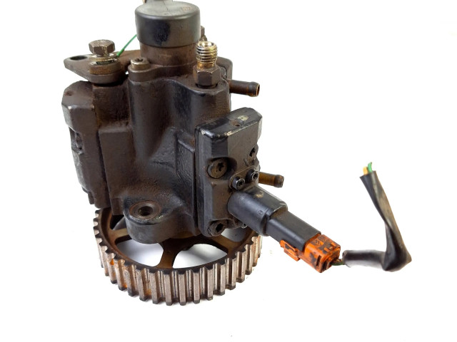 Топливный насос