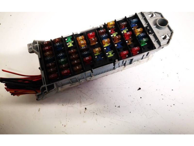 Блок предохранителей 93363136, 93363136 Opel Meriva A