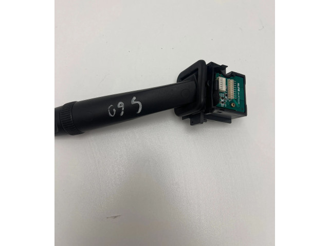 Ручка стеклоочистителей 8691695 Volvo S60