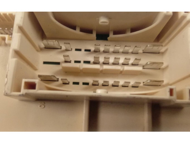 Блок предохранителей 91950A2130   KIA Ceed    