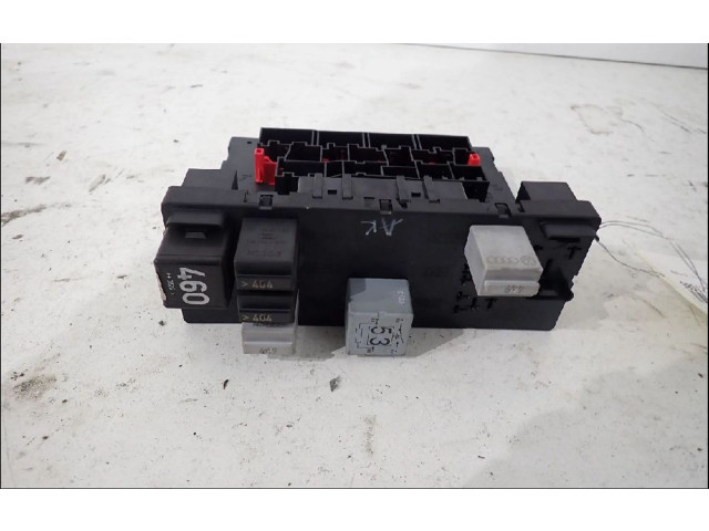 Блок предохранителей 1K0937124K   Volkswagen Touran I    