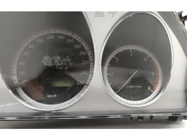 Přístrojová deska Mercedes-Benz GLK (X204) 2009 A2049002105