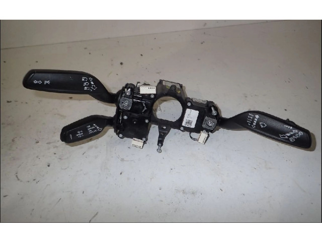 Ручка стеклоочистителей    Audi A1