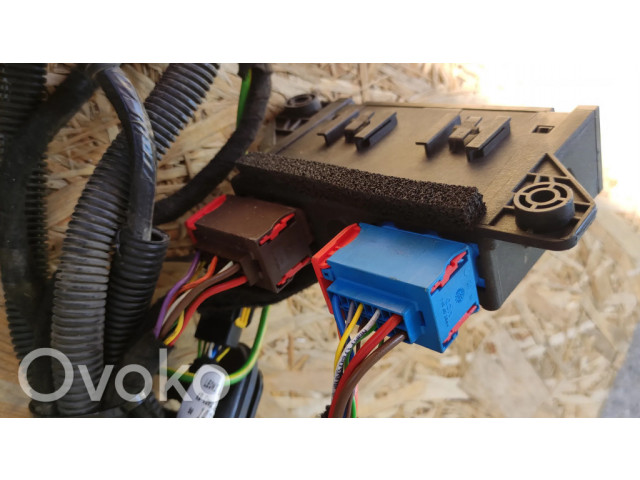 Блок управления крюка для прицепа