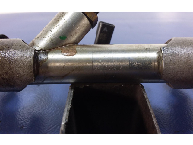 Vstřikovací lišta 06E130089AF, 06E130089AF   Audi A8 S8 D4 4H    CREC 