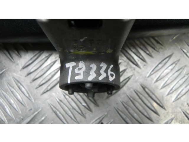 Зеркало заднего вида (в салоне)