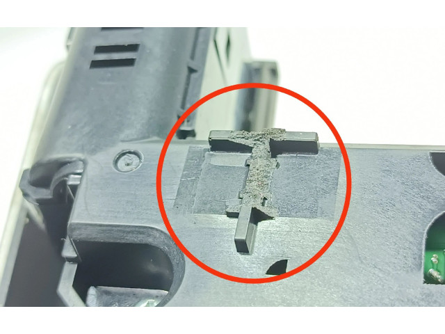 Vstřikovací lišta 8V0919614B Audi A3 S3 8V