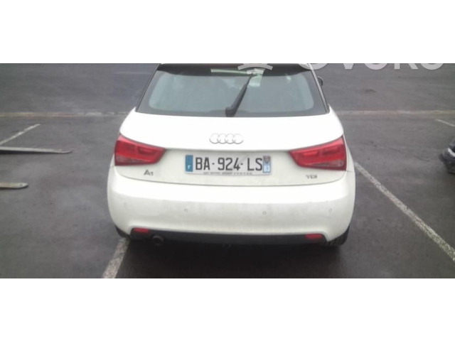 Панель приборов 8X0920930A   Audi A1       