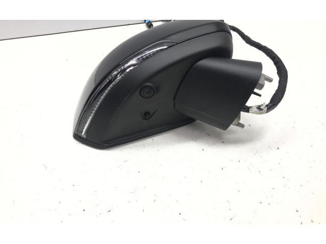 Зеркало электрическое Volvo XC40 - года