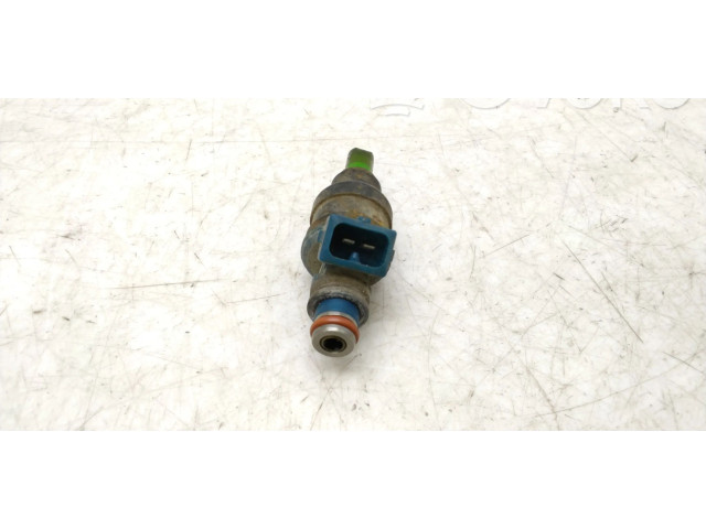 Форсунка INP068 Mitsubishi Colt 4G13