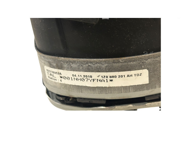 Подушка безопасности водителя 1Z0880201AH   Skoda Yeti (5L)