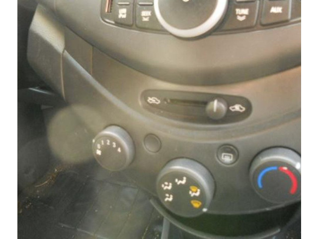Блок управления климат-контролем 95979299 Chevrolet Spark