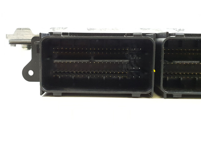 Блок управления двигателя 32242004 Volvo S60