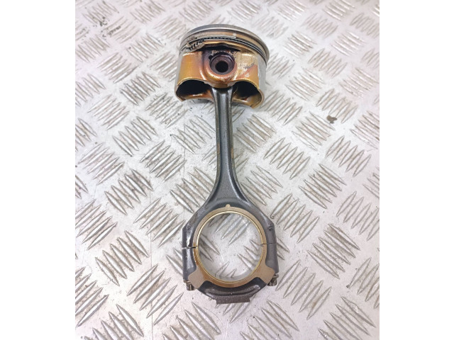 Píst Mercedes-Benz E W211