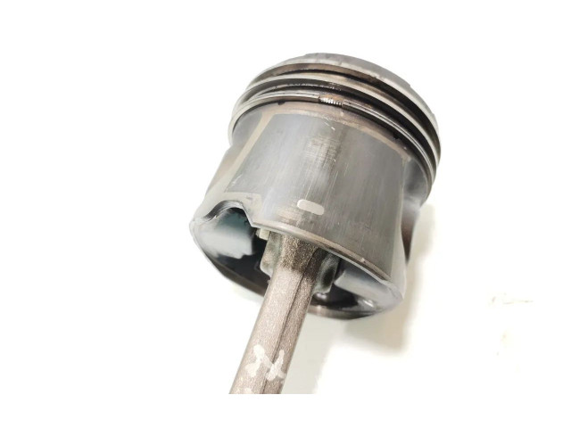 Поршень с шатуном    Volvo XC90