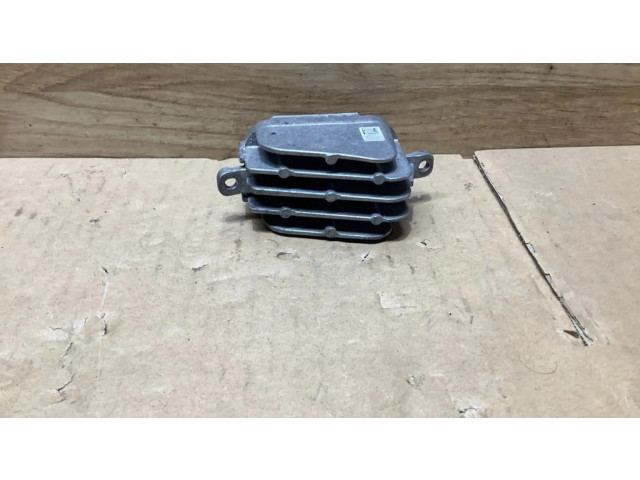 Деталь передней фары