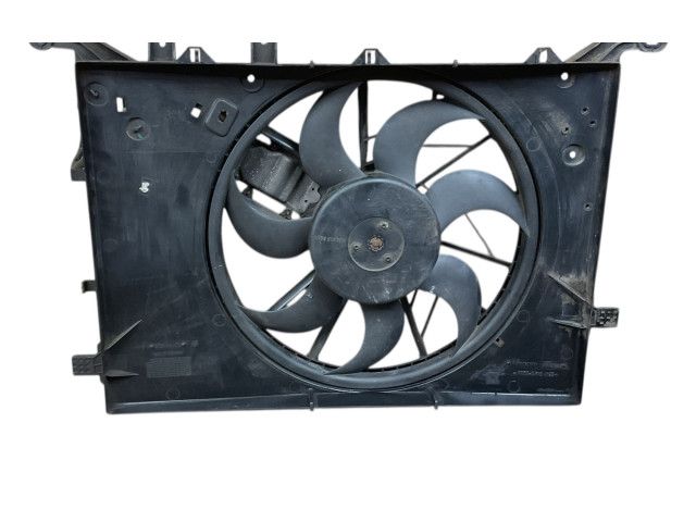 Электрический вентилятор радиаторов  3135103478, 1137328081   Volvo V70 