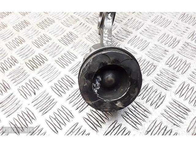 Píst RFGK2Q6205BA   Ford Ranger     