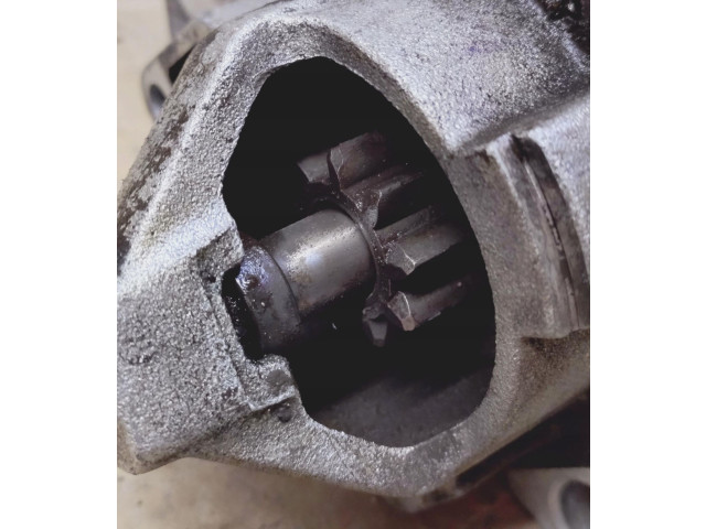 Масляный насос   233000779RG  Renault Clio IV 