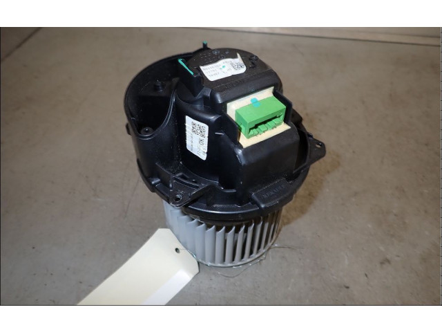 Вентилятор печки    278605796R   Dacia Sandero III