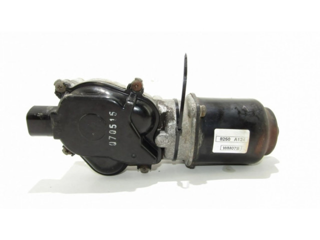 Моторчик дворников 8250A124    Mitsubishi L200