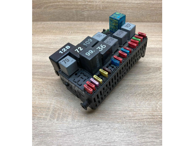 Pojistková skříňka 7M0937025D, 357937039 Seat Alhambra (Mk1) 1996